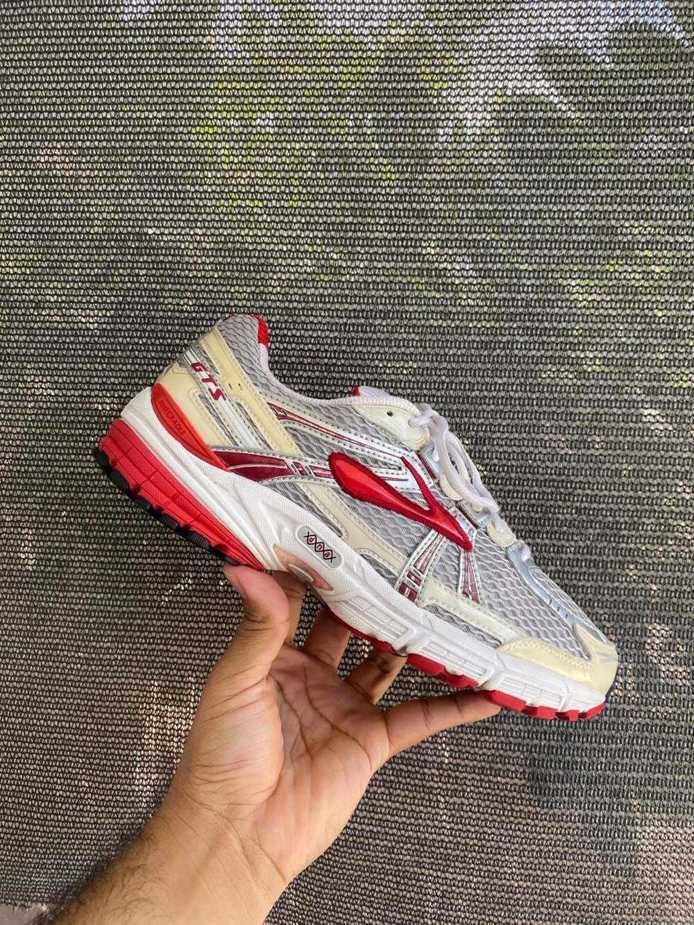 Brooks Adrenaline GTS 11th Edition Women's Running Shoes Silver Red